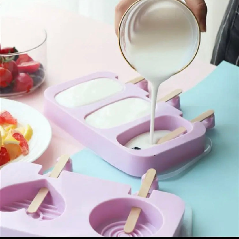 Silicone Ice Cream Mold with Lid, Siamese Popsicle Molds, DIY Homemade Ice Lolly, Cute Cartoon Picture, Handmade Kitchen Tools